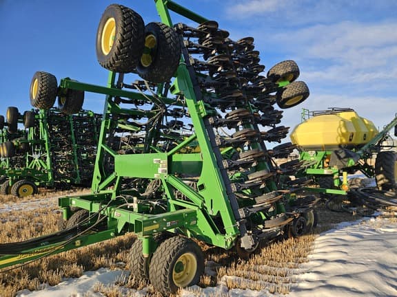 Image of John Deere 1890 equipment image 4