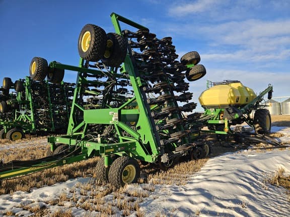 Image of John Deere 1890 equipment image 1