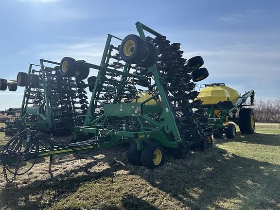 Image of John Deere 1890 equipment image 1