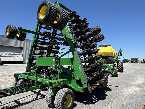 Image of John Deere 1890 equipment image 4