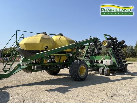 Image of John Deere 1890 equipment image 1