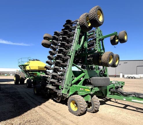 Image of John Deere 1890 equipment image 2