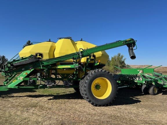 Image of John Deere 1895 equipment image 1