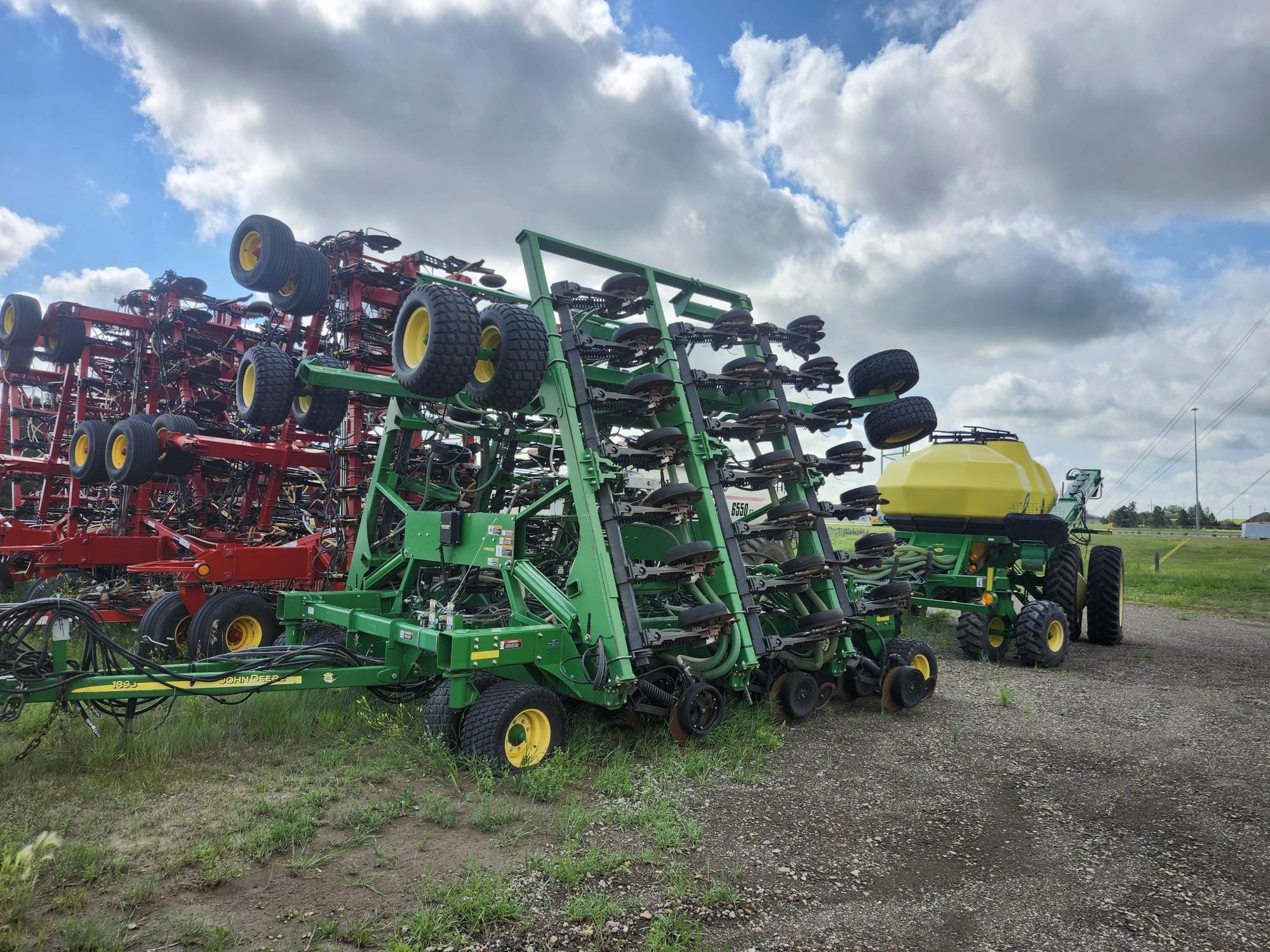 2014 John Deere 1895 Equipment Image0