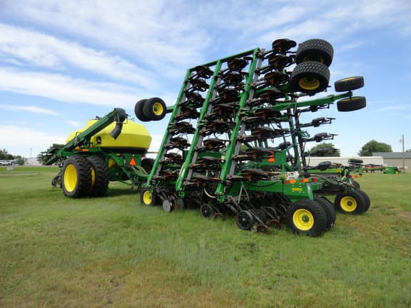 Image of John Deere 1895 equipment image 2