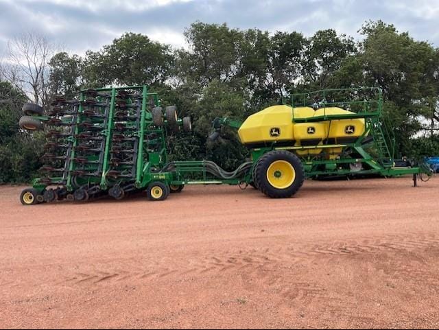 2014 John Deere 1895 Equipment Image0
