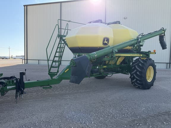 Image of John Deere 1910 Primary image