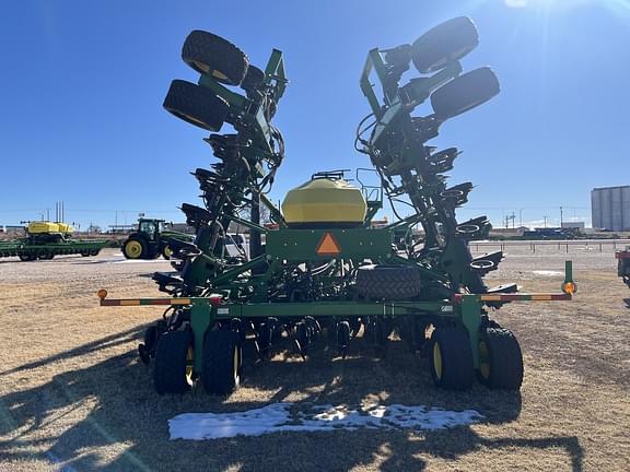 Image of John Deere 1910 equipment image 4