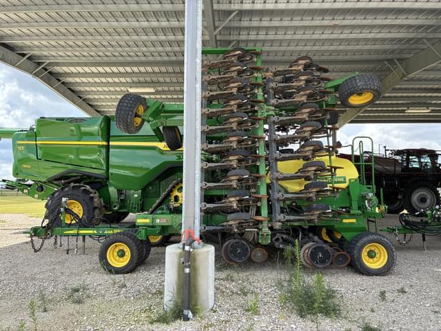 Image of John Deere 1990 equipment image 1