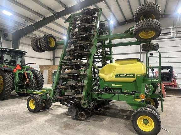Image of John Deere 1990 equipment image 2