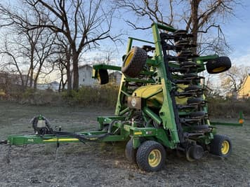 Main image John Deere 1990