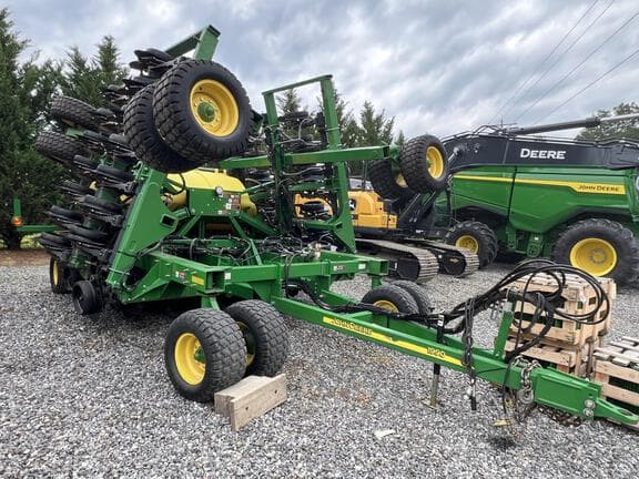 Image of John Deere 1990 equipment image 2