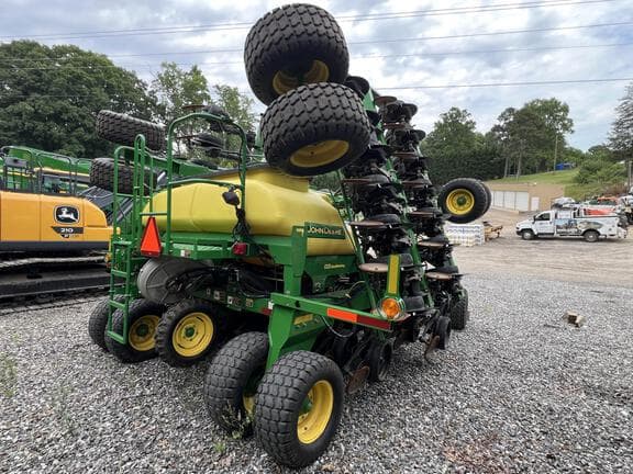 Image of John Deere 1990 equipment image 3