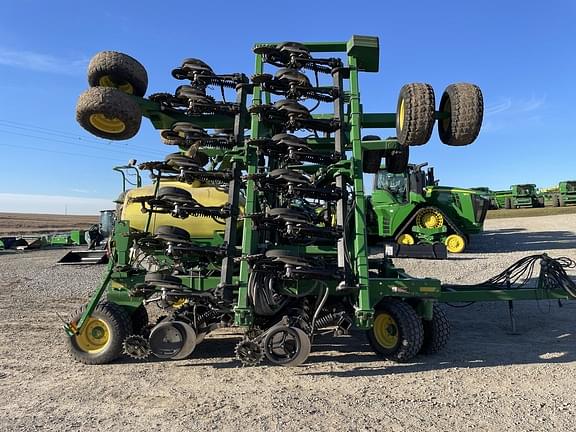 Image of John Deere 1990 equipment image 2