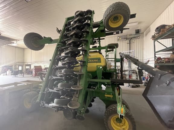 Image of John Deere 1990 equipment image 4