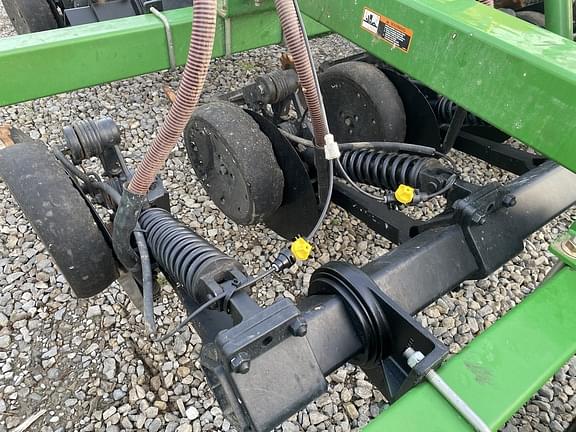 Image of John Deere 1990 equipment image 2