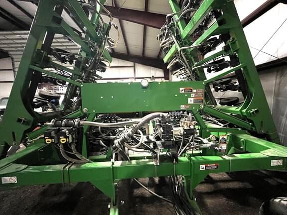 Image of John Deere 1990 equipment image 4