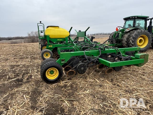 Image of John Deere 1990 equipment image 4