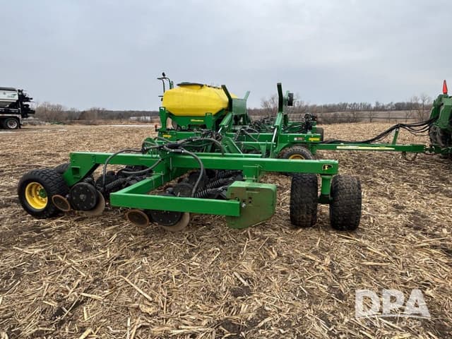 Image of John Deere 1990 equipment image 2