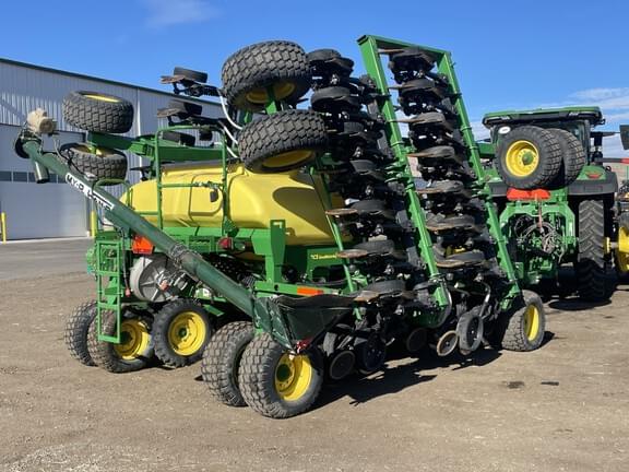 Image of John Deere 1990 equipment image 4