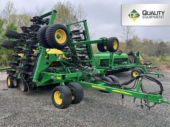 Image of John Deere 1990 Primary image
