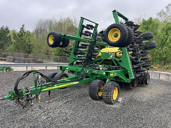 Image of John Deere 1990 equipment image 1