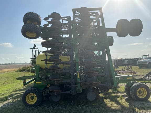 Image of John Deere 1990 equipment image 3