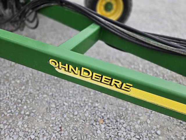 Image of John Deere 1990 equipment image 3