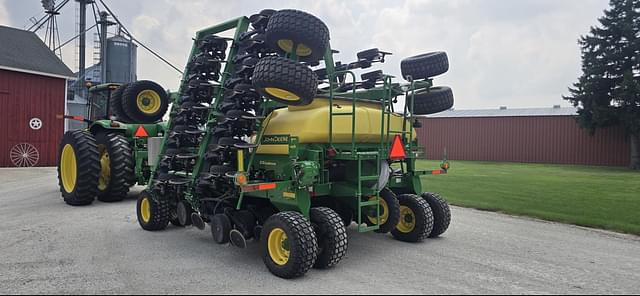 Image of John Deere 1990 equipment image 2