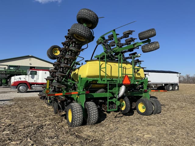 Image of John Deere 1990 equipment image 2