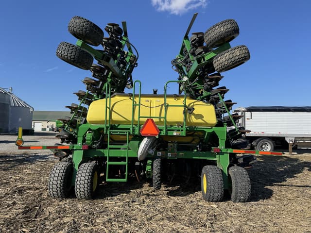 Image of John Deere 1990 equipment image 3