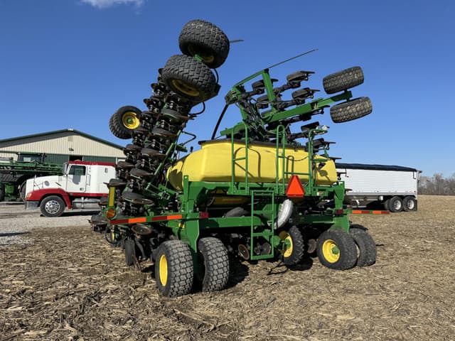 Image of John Deere 1990 equipment image 2