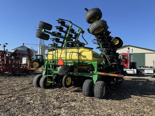 Image of John Deere 1990 equipment image 4