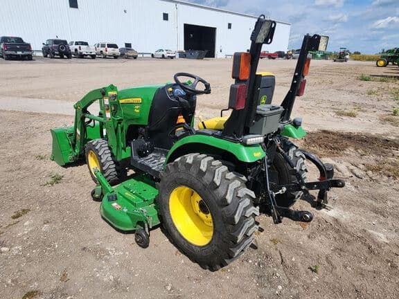 Image of John Deere 2025R equipment image 1