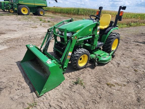 2014 John Deere 2025R Equipment Image0