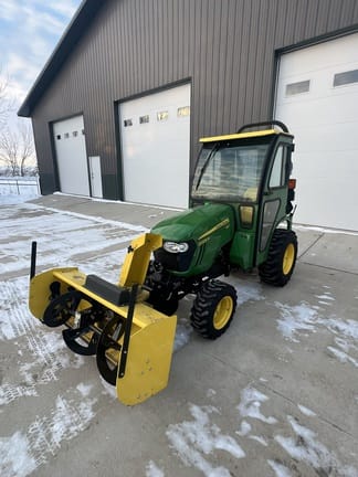2014 John Deere 2025R Equipment Image0