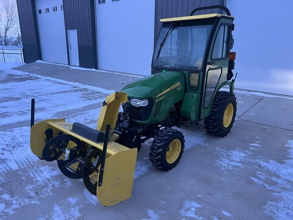 Image of John Deere 2025R equipment image 1