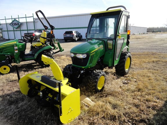 2014 John Deere 2025R Equipment Image0
