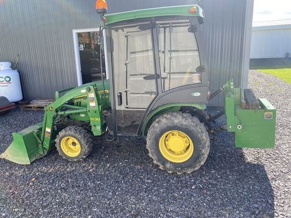 Main image John Deere 2025R