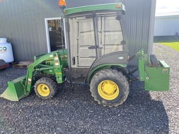 Main image John Deere 2025R