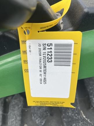 Image of John Deere 2025R equipment image 2