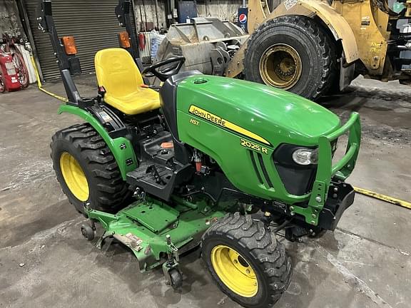 Image of John Deere 2025R equipment image 1