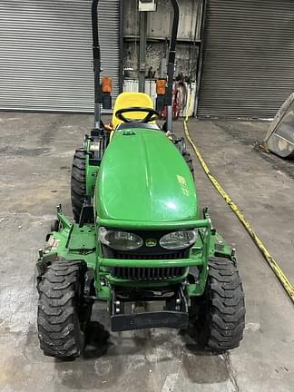 Image of John Deere 2025R equipment image 3