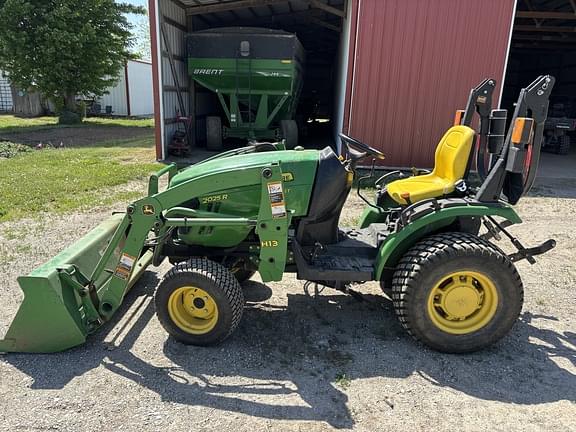 Image of John Deere 2025R Primary image