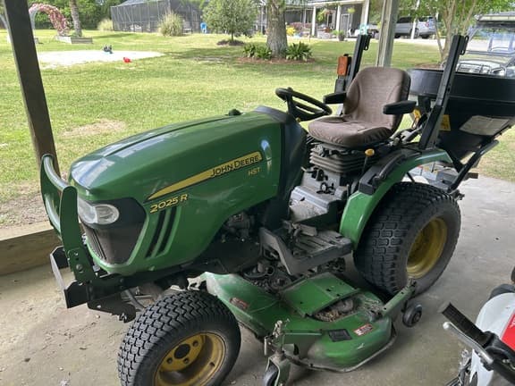 Image of John Deere 2025R Primary image