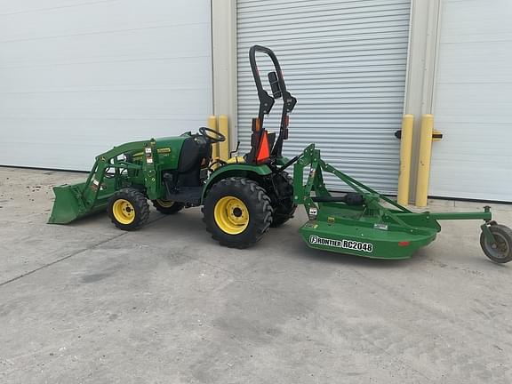 Image of John Deere 2025R equipment image 3