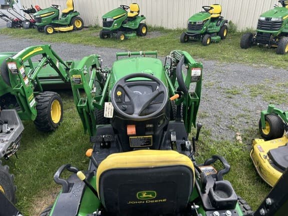 Image of John Deere 2025R equipment image 2