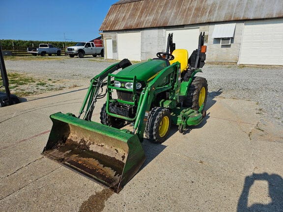 2014 John Deere 2025R Equipment Image0