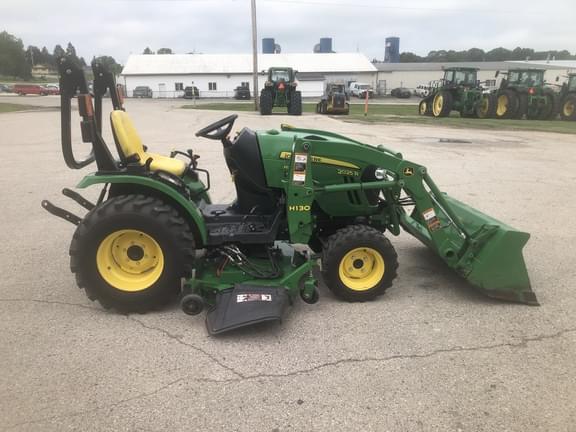 Image of John Deere 2025R equipment image 2