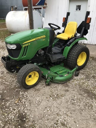 Main image John Deere 2025R